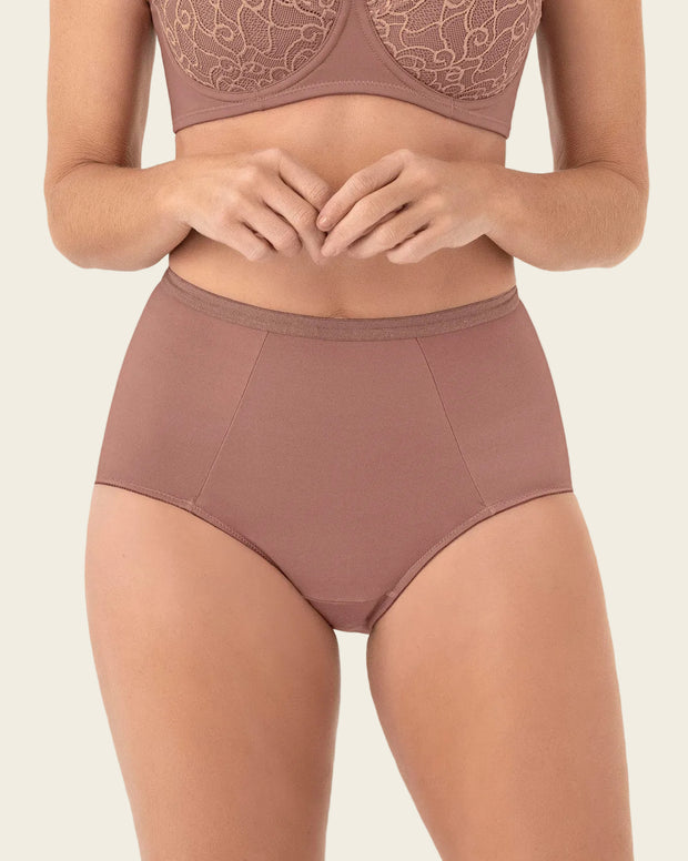 Panty clásico de control suave con excelente modelación
