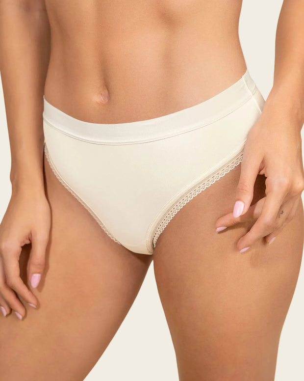 Paquete x 3 panties brasilera Liso + Encaje