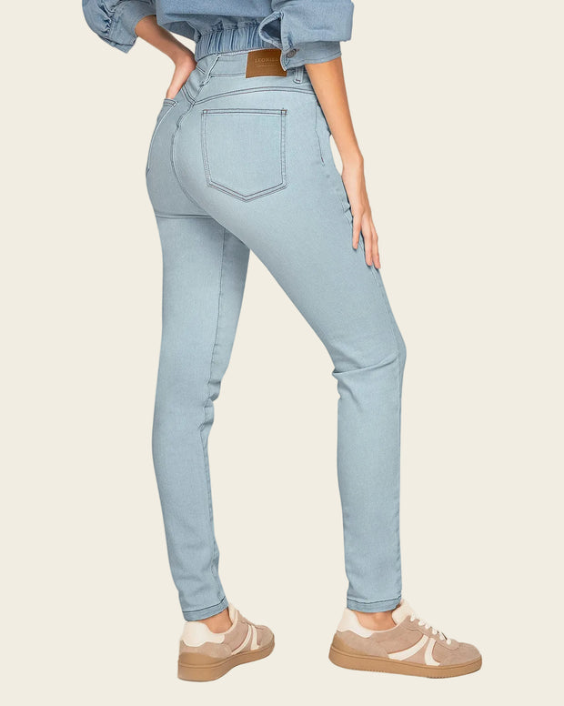 Jeans skinny esenciales para mujer