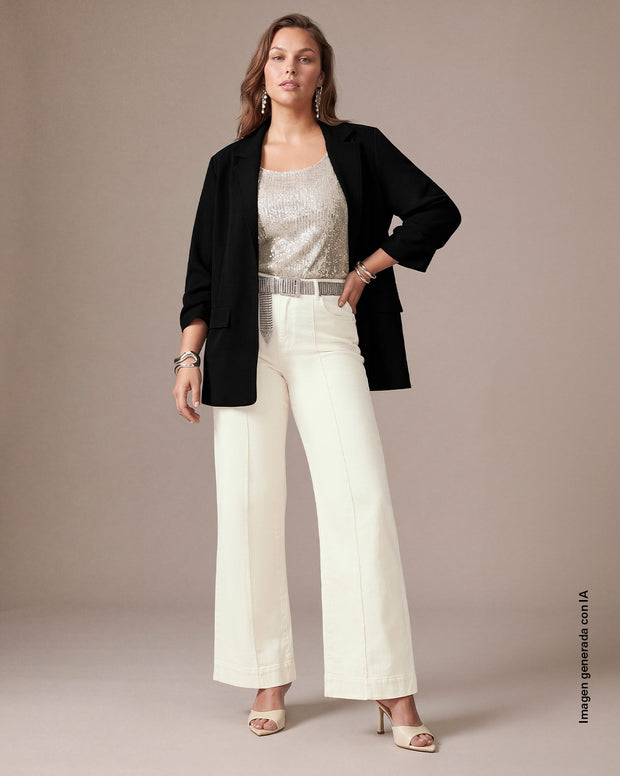 Jean bota amplia con costuras decorativas en frente