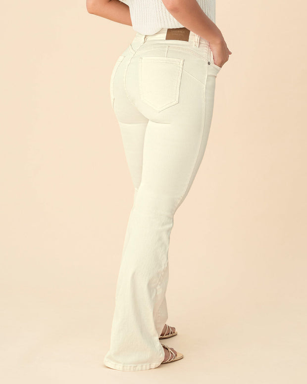 Jean levanta cola bota flare