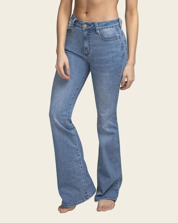 Jean levanta cola bota flare