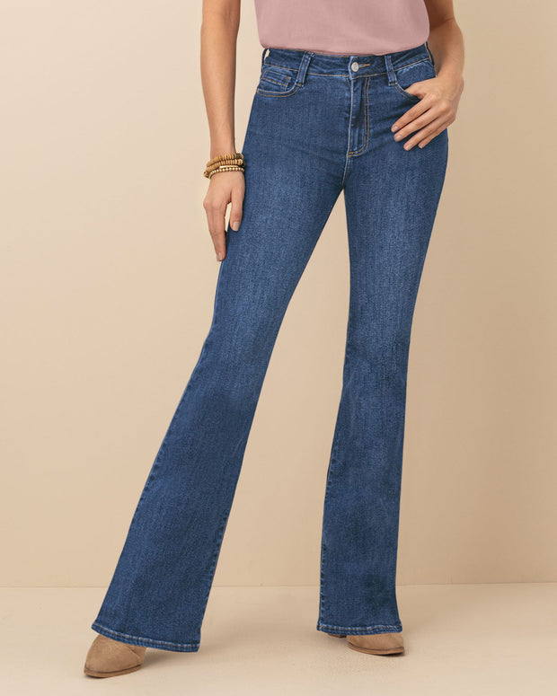 Jean levanta cola bota flare