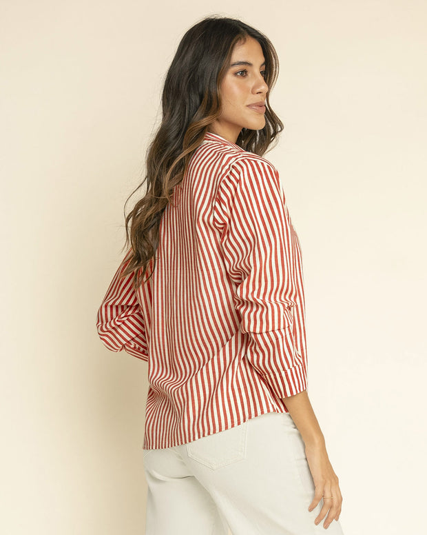 Blusa manga larga con perilla funcional y puños con botón