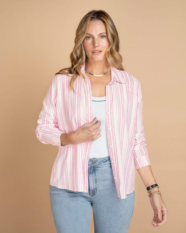 Blusa manga larga con perilla funcional y puños con botón