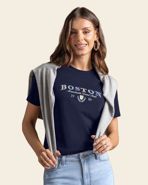 Camiseta manga corta con mensaje en el frente
