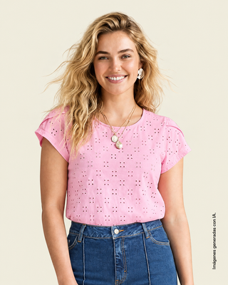 Camiseta manga corta con detalles en ojalillo#color_c68-rosado