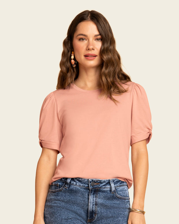 Camiseta manga corta con cuello redondo y nudo en mangas