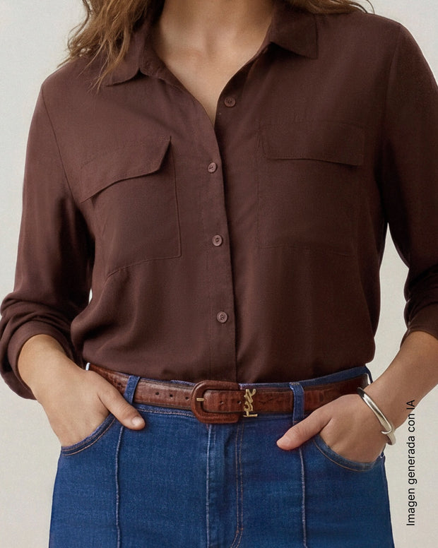Blusa liviana manga larga con bolsillos