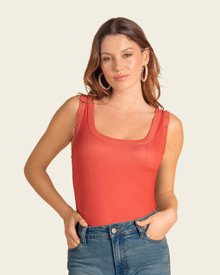 Camiseta manga sisa con cuello y espalda en U#color_c20-terracota-medio