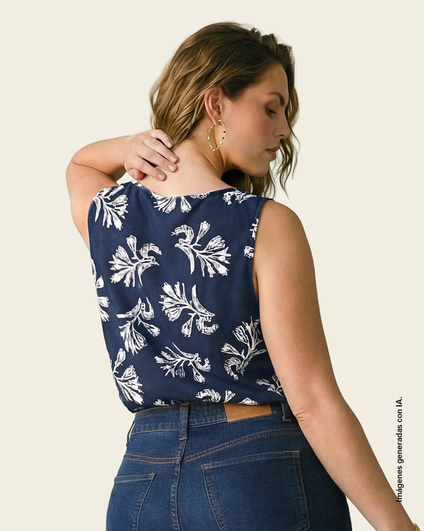 Blusa manga sisa estampada de cuello redondo alto