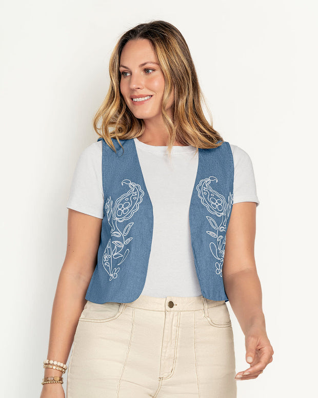 Chaleco corto en denim con estampado