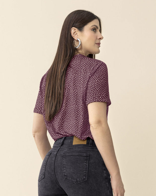 Camiseta manga corta estampada con dobladillo en manga