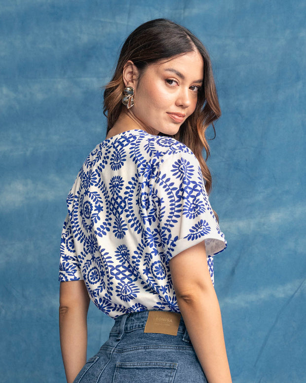 Camiseta manga corta estampada con dobladillo en manga