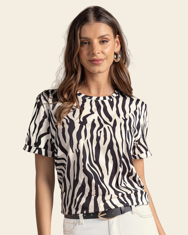 Camiseta manga corta estampada con dobladillo en manga
