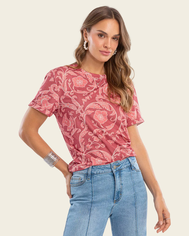 Camiseta manga corta estampada con dobladillo en manga