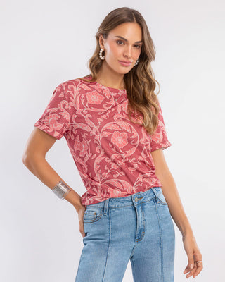 Camiseta manga corta estampada con dobladillo en manga#color_499-flores