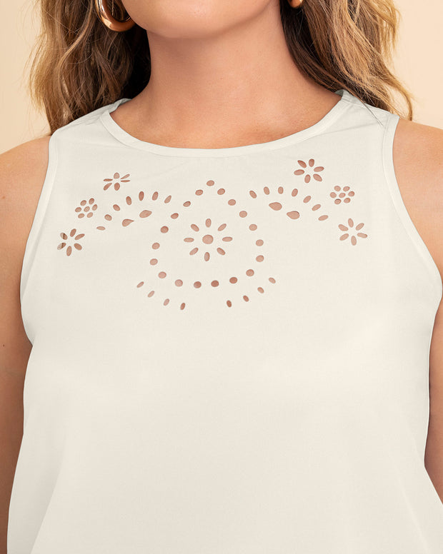 Camiseta manga sisa con detalle en corte láser