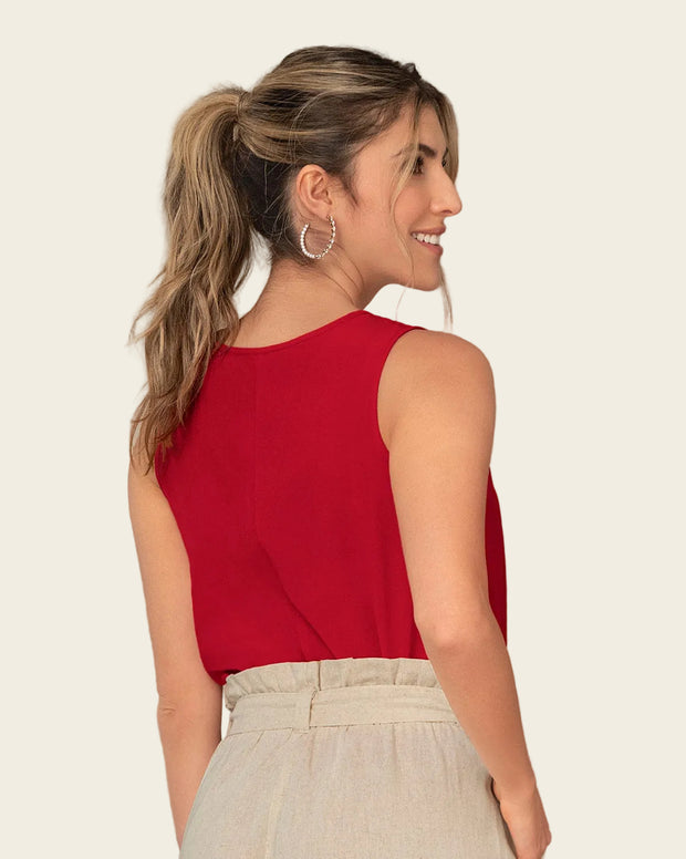Camiseta manga sisa con detalle en corte láser