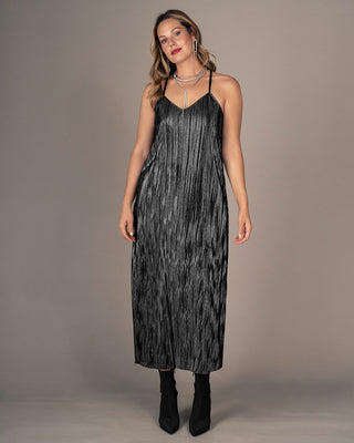 Vestido largo con acabado brillante#color_700-negro