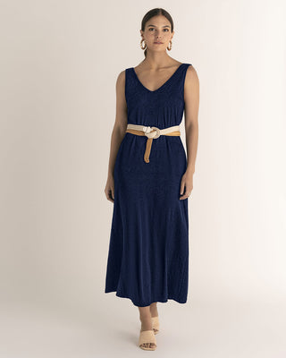 Vestido midi básico en tela con textura#color_c42-azul-oscuro