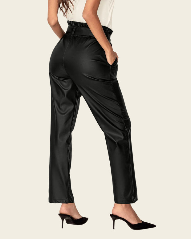 Pantalón paperbag con acabado tipo cuero