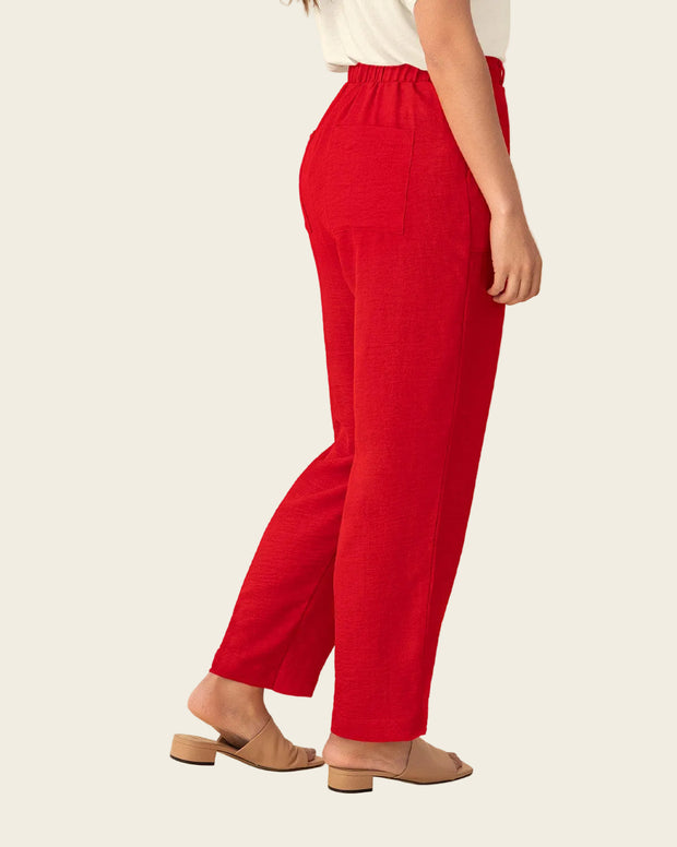 Pantalón con bolsillos funcionales
