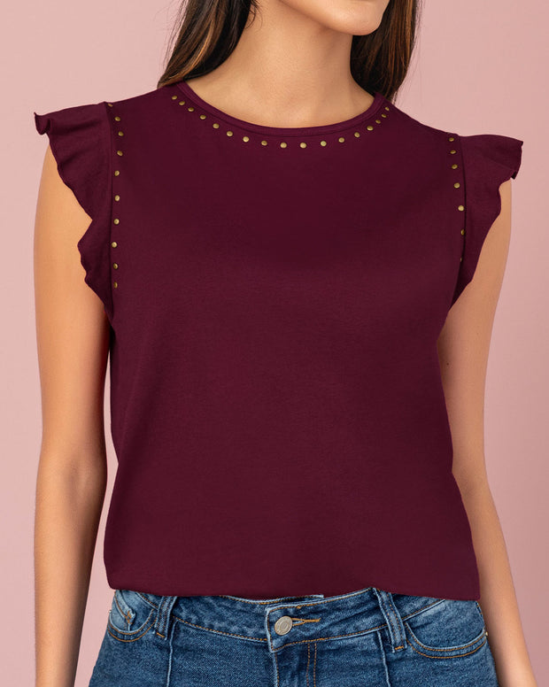 Camiseta con taches en cuello y sisa