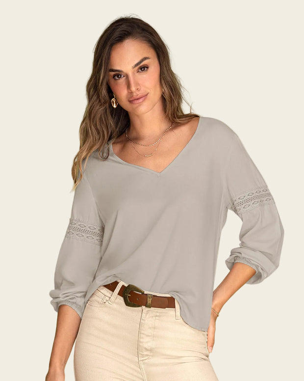 Blusa con detalle tipo encaje en mangas