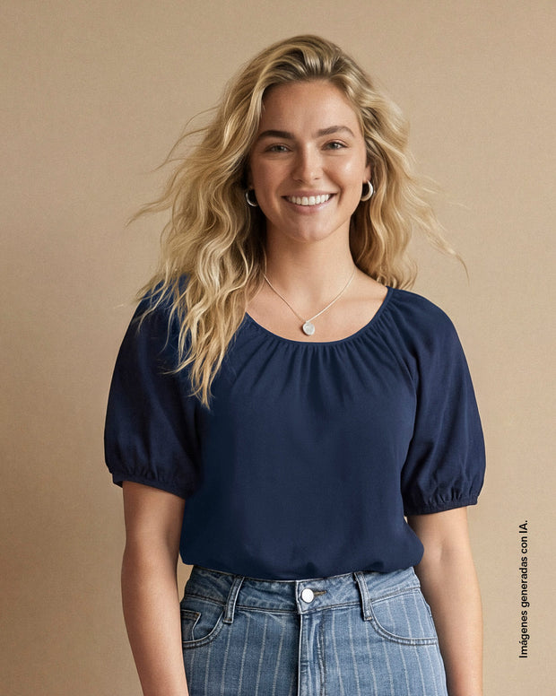 Blusa con escote redondo y mangas con volumen