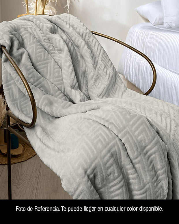 Cobija personal en Flannel embozada