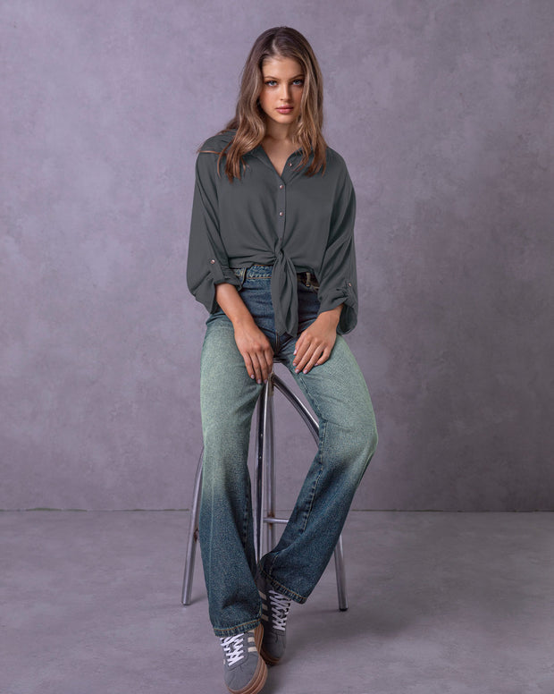 Blusa manga larga abotonable con charreteras en mangas