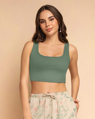 Camiseta manga sisa crop top en tejido acanalado#color_688-verde