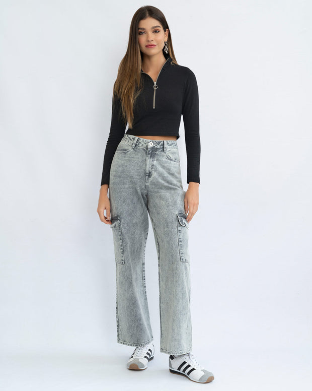 Jeans bota ancha con bolsillos laterales funcionales