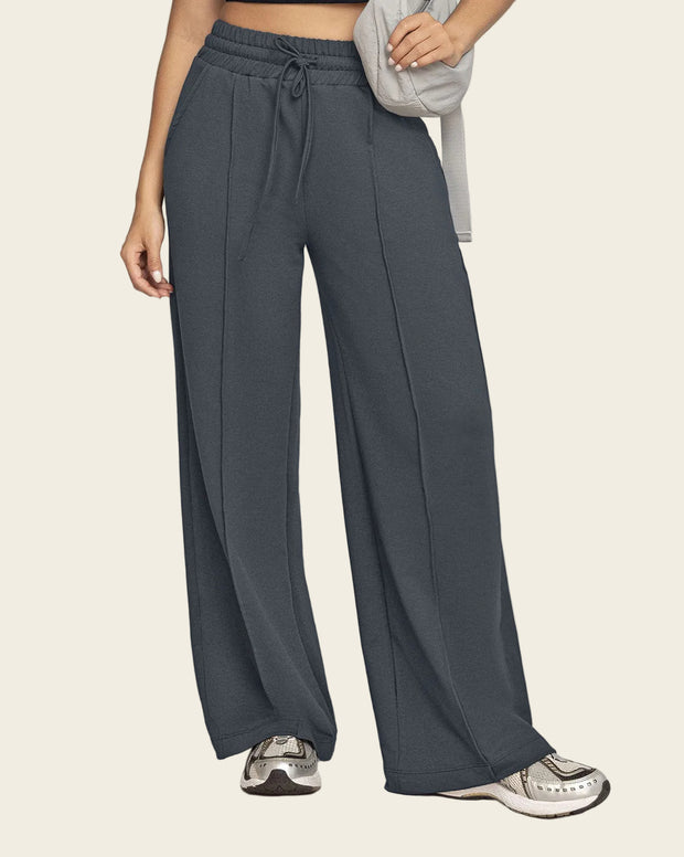 Pantalón tipo jogger con bota ancha