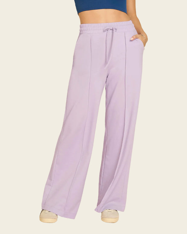 Pantalón tipo jogger con bota ancha