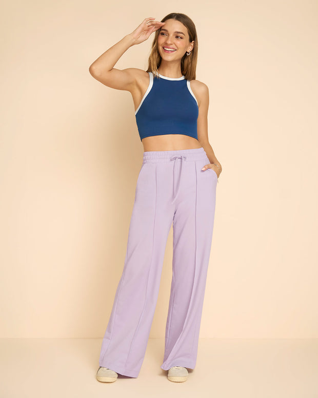 Pantalón tipo jogger con bota ancha