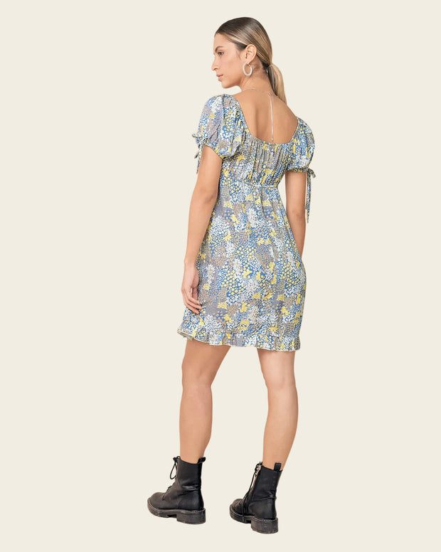 Vestido corto con escote cuadrado y manga bombacha