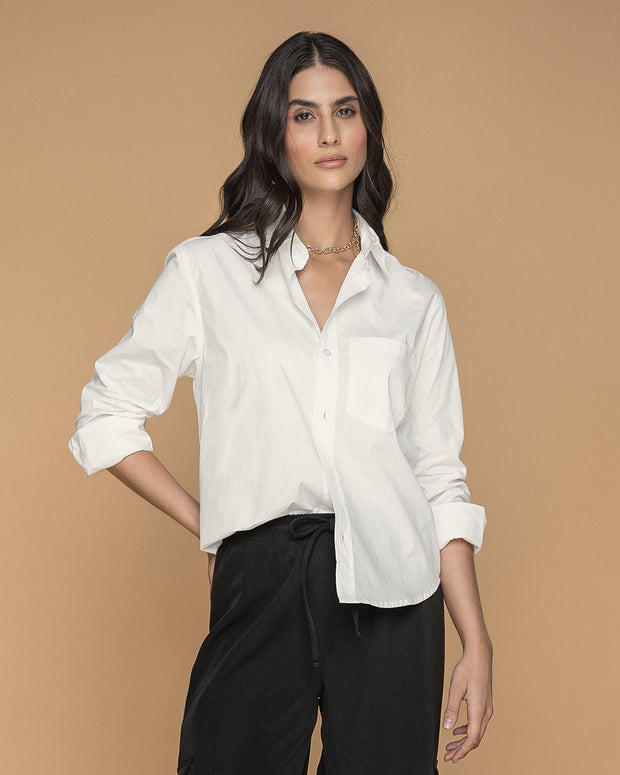 Blusa manga larga con botones funcionales en frente