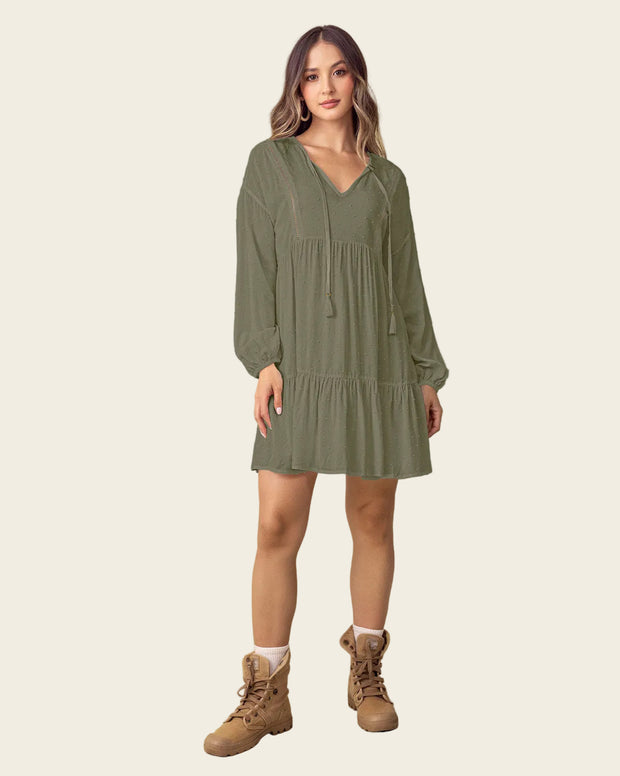 Vestido corto con volumen en mangas