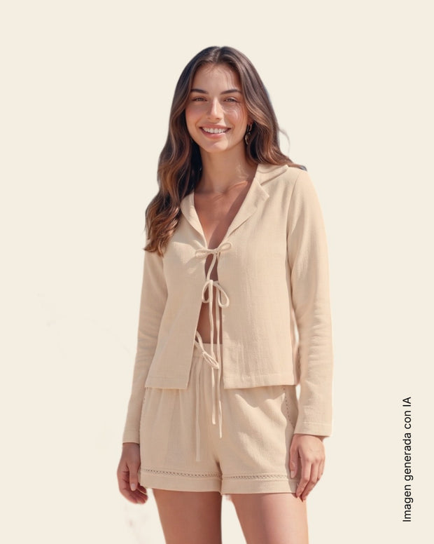Blazer con tiras para anudar en frente