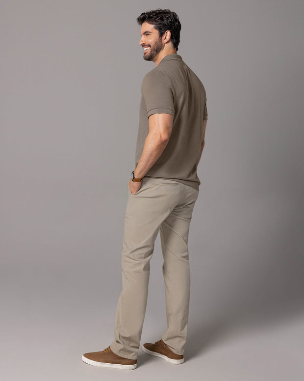 Pantalón bota recta en drill de tacto suave stretch