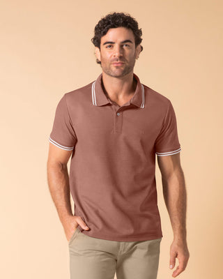 Camiseta tipo polo con cuello y mangas tejidas#color_381-cafe-claro