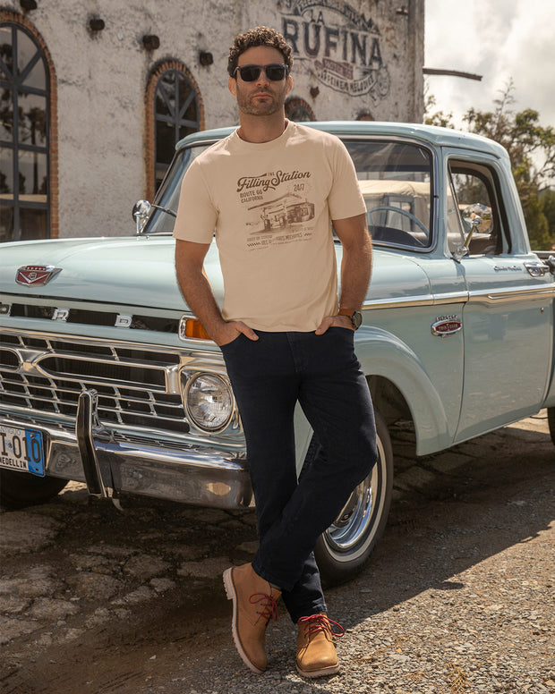 Camiseta manga corta con estampado localizado y cuello redondo