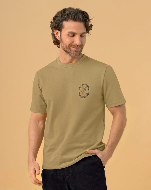 Camiseta manga corta con estampado localizado y cuello redondo
