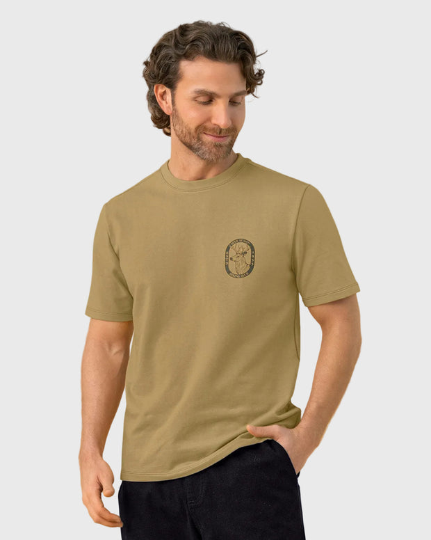 Camiseta manga corta con estampado localizado y cuello redondo