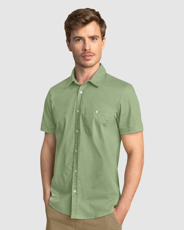 Camisa manga corta con botones y bolsillo en frente
