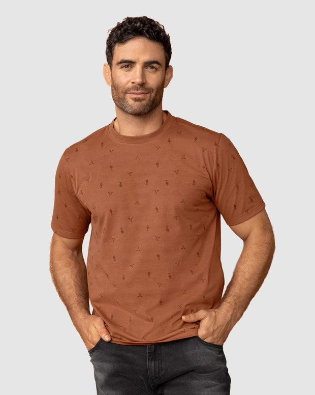 Camiseta manga corta con estampado continuo