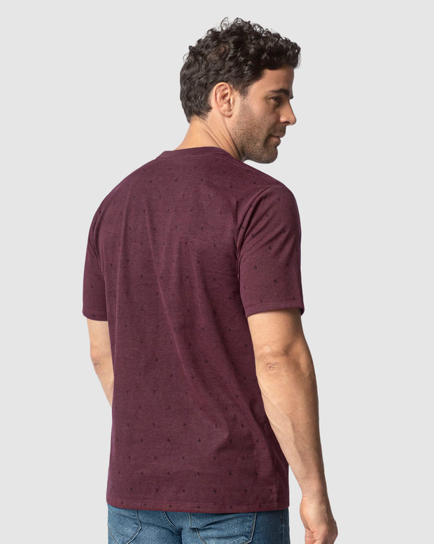 Camiseta manga corta con estampado continuo