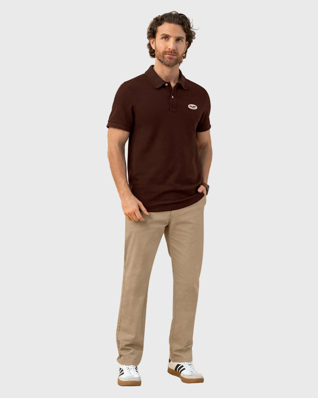 Camiseta tipo polo con aplique bordado